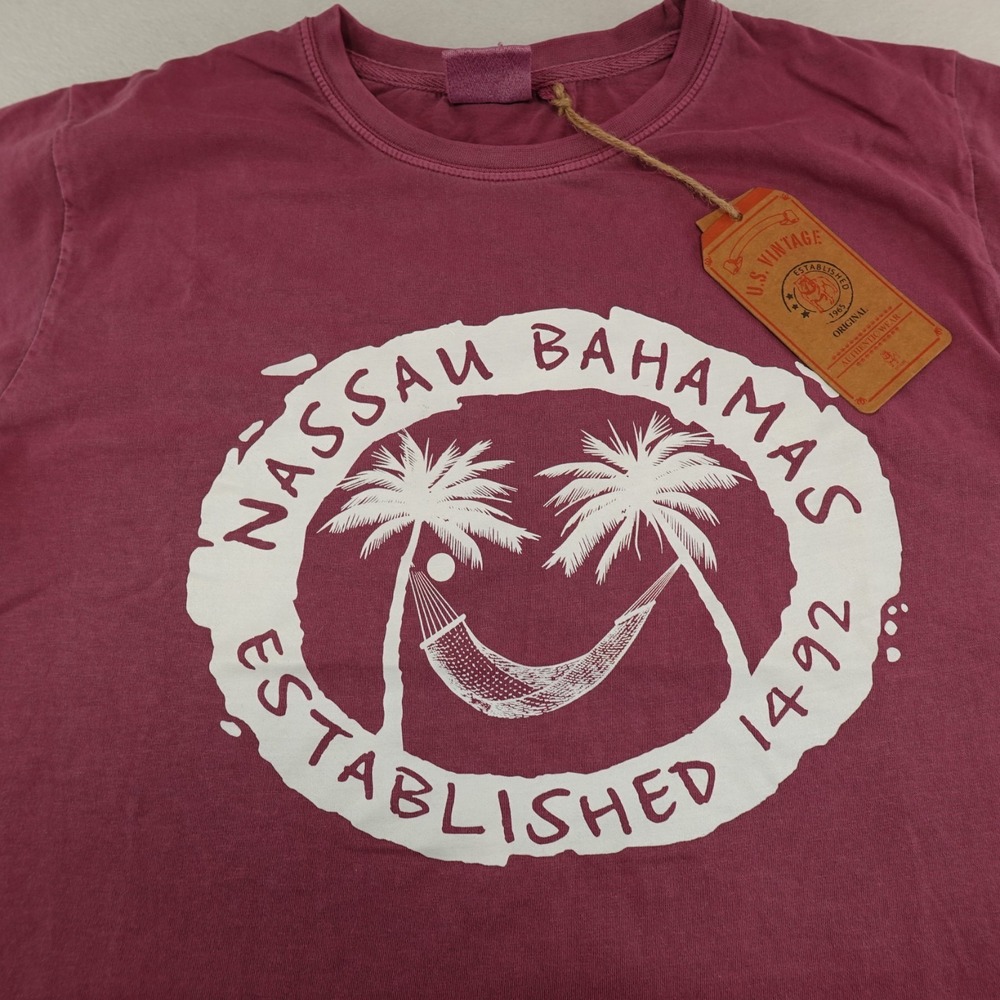 Nassau Bahamas Est. 1492 Adult Medium Maroon Sailing Graphic U.S. Vintage NEW - Picture 2 of 9